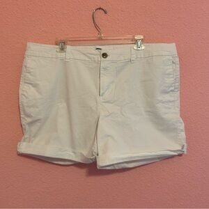 Old Navy Women's Mid Rise White Shorts